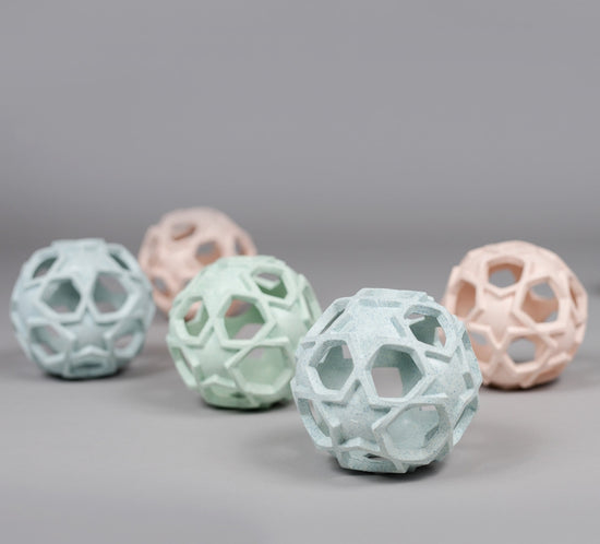Ball Star aus Upcycling Naturkautschuk - Ronja + Rasmus